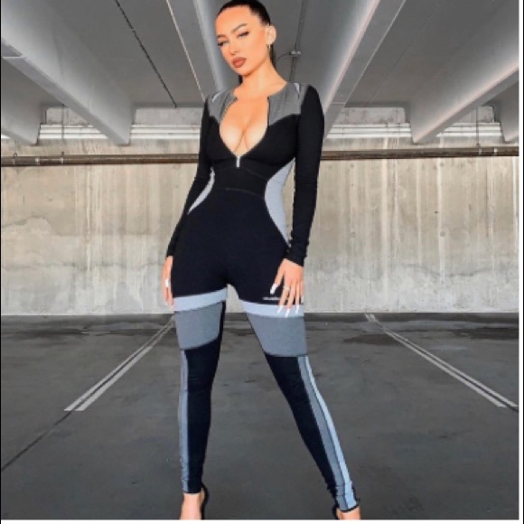 COLOUR BLOCK JUMPSUIT - BLACK - Picture 2 of 9